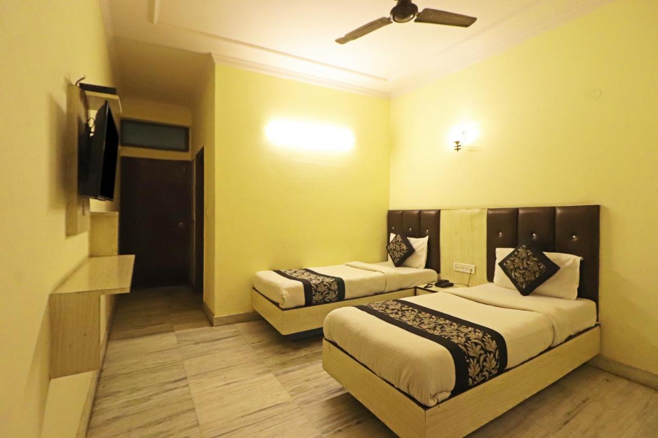 Silver Shine New Delhi - Comfort Stay Екстер'єр фото
